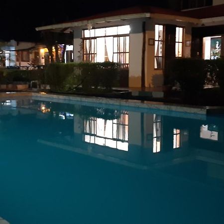 Suymar Ecolodge Galapagos Puerto Ayora  Bagian luar foto