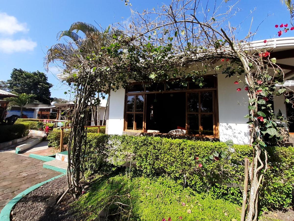 Suymar Ecolodge Galapagos Puerto Ayora  Bagian luar foto
